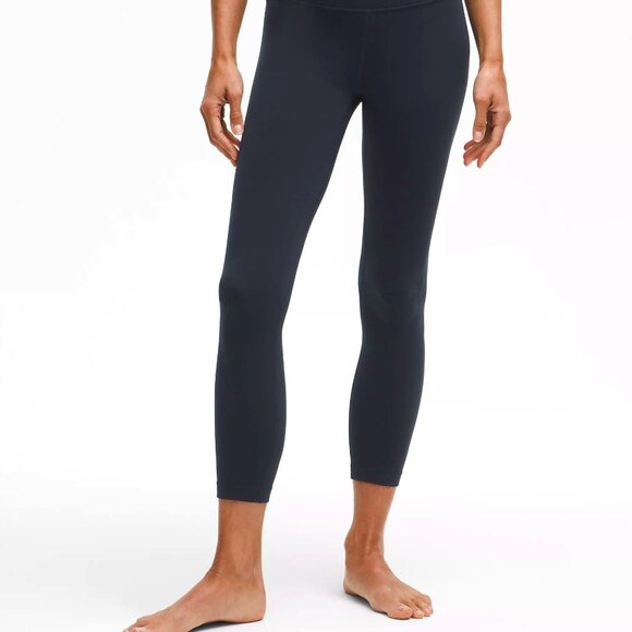 UPDATED PICS Navy Align High-Rise Tight 25" size 6 - Picture 4 of 4